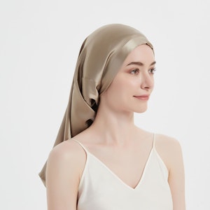 Long Silk Bonnet with Ribbon | 19 Momme