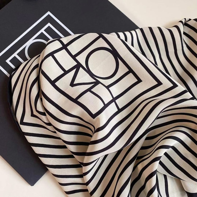 Silk Scarf Crepe de Chine 90 | THE VENEZIA