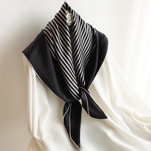 Silk Scarf Crepe de Chine 90 | THE VENEZIA