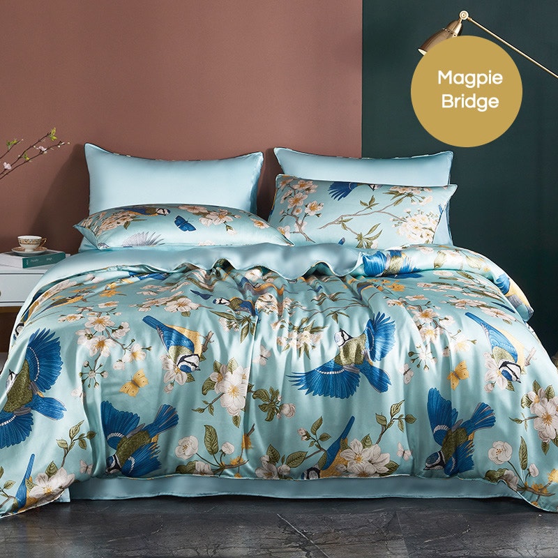 4PCS Original Designed Floral Printed Silk Bedding Set