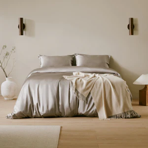 22 Momme Seamless Silk Duvet Cover