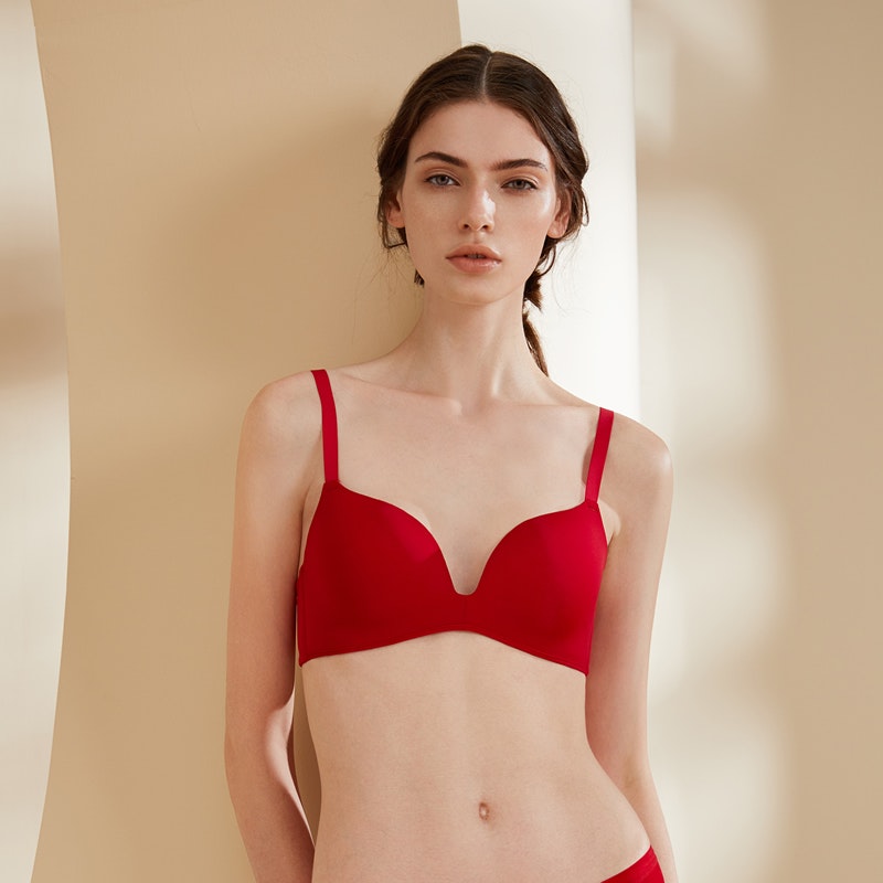 [CLEARANCE] Classy Wireless Gathered Silk Bra