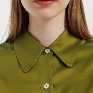 Glossy Long Sleeves Collared Silk Blouse