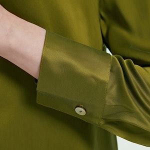 Glossy Long Sleeves Collared Silk Blouse