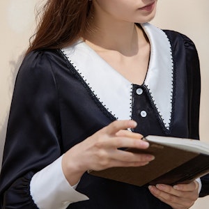 Women Retro Black Silk Pajamas With Pointy Collar