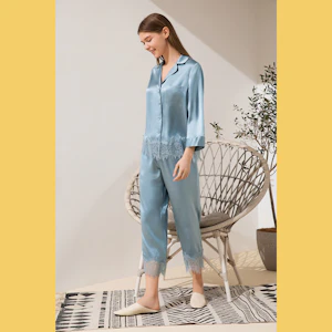 [CLEARANCE] Silk Pajama Set With Thick Lace Trim