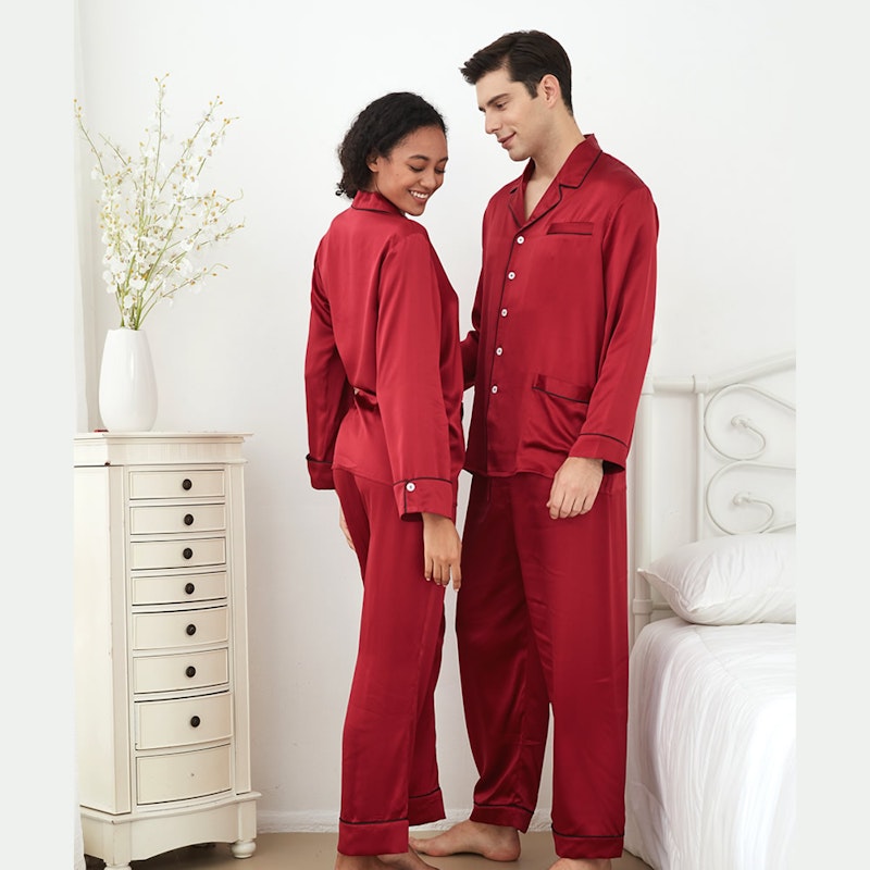 2 Sets RachelSilk Classic Silk Couple Pajamas