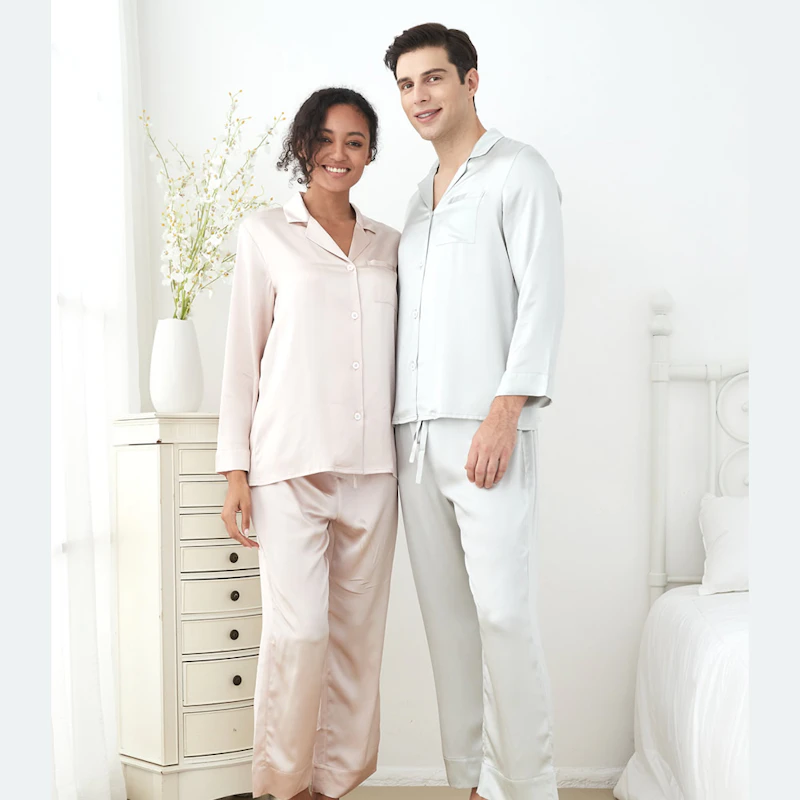 2 Sets RachelSilk Simple Silk Couple Pajamas