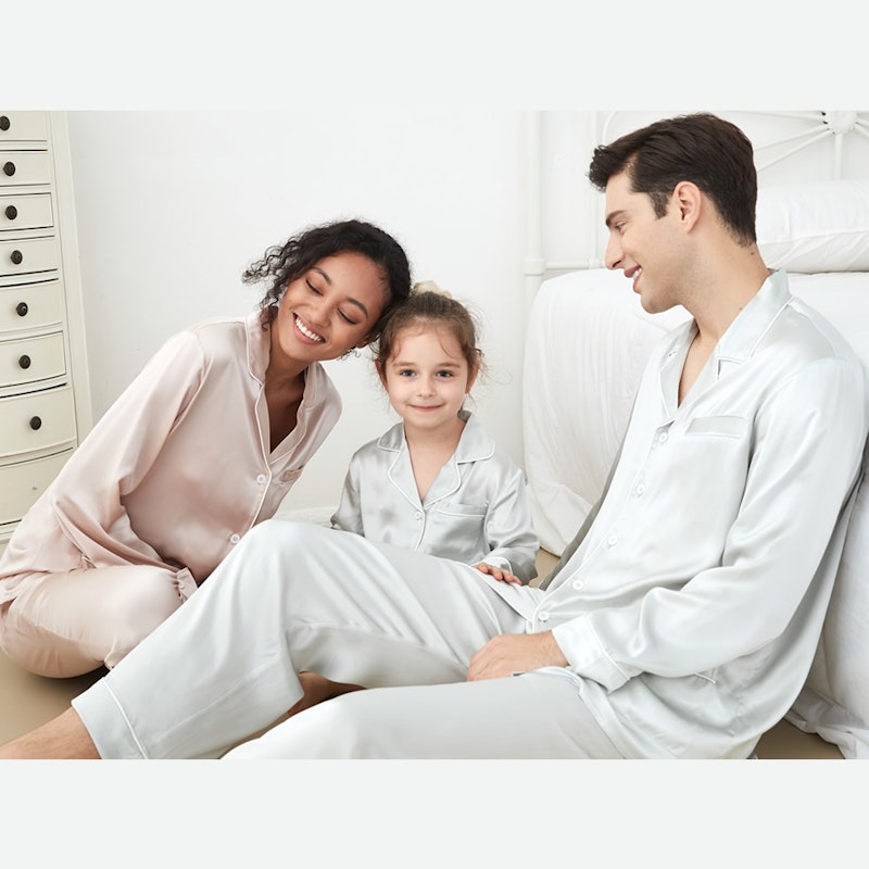 3 Sets RachelSilk Classic Silk Pajamas For Family - Gray Pink