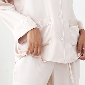 3 Sets RachelSilk Classic Silk Pajamas For Family - Gray Pink