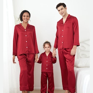 3 Sets RachelSilk Simple Silk Pajamas For Family - Claret
